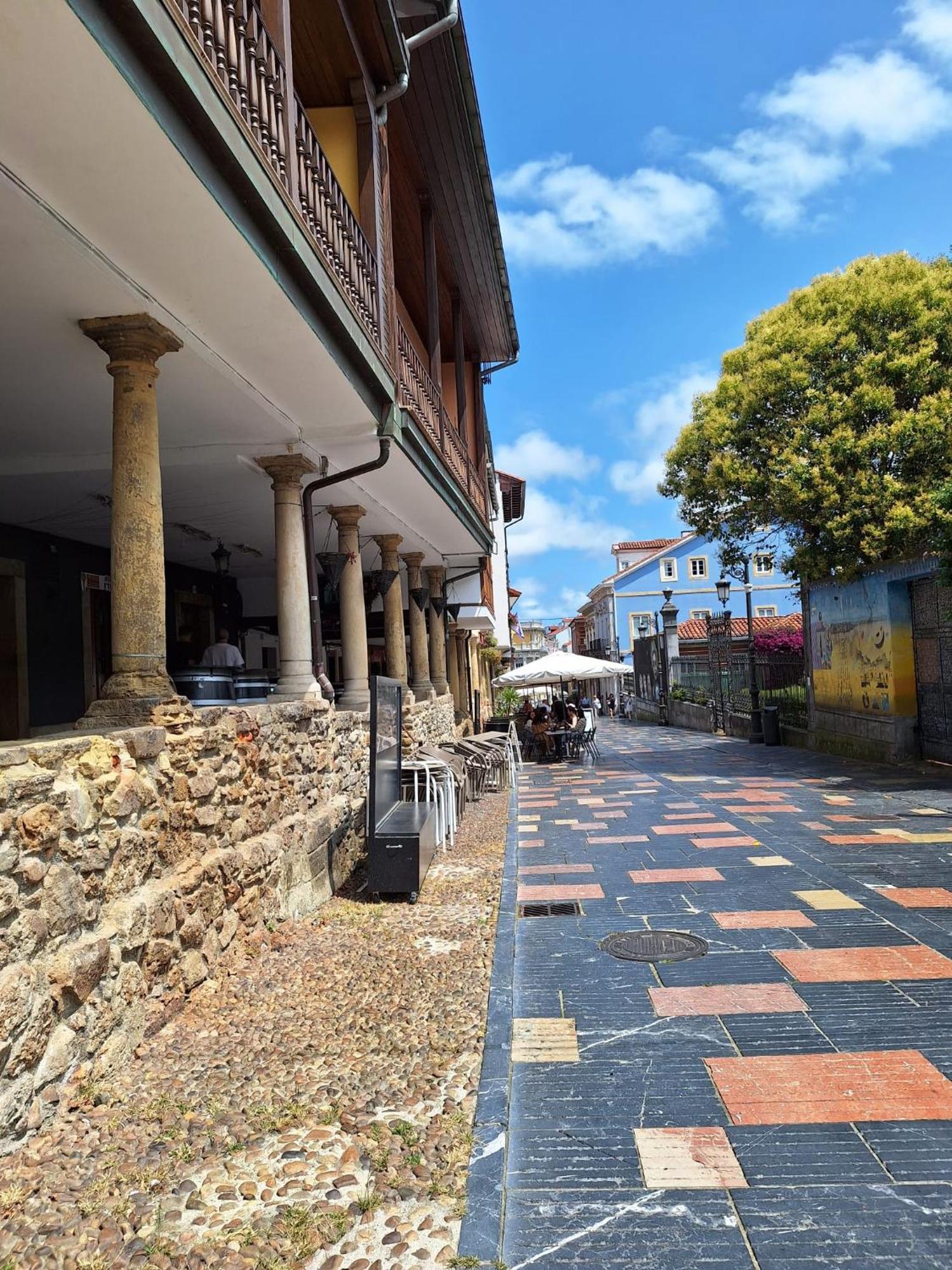 Ferienwohnung La Santina Y Su Jardin Avilés Exterior foto